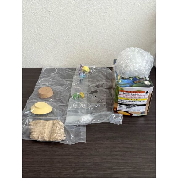 RE-MENT Pikmin Terrarium Collection 2 Figure - Battle On The Beach - Picture 3 of 4